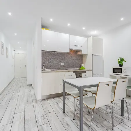 Apartment In Mareverde Complex Costa Adeje (Tenerife)