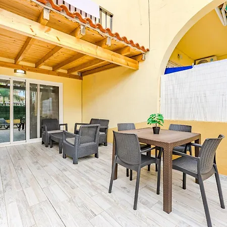 In Mareverde Complex