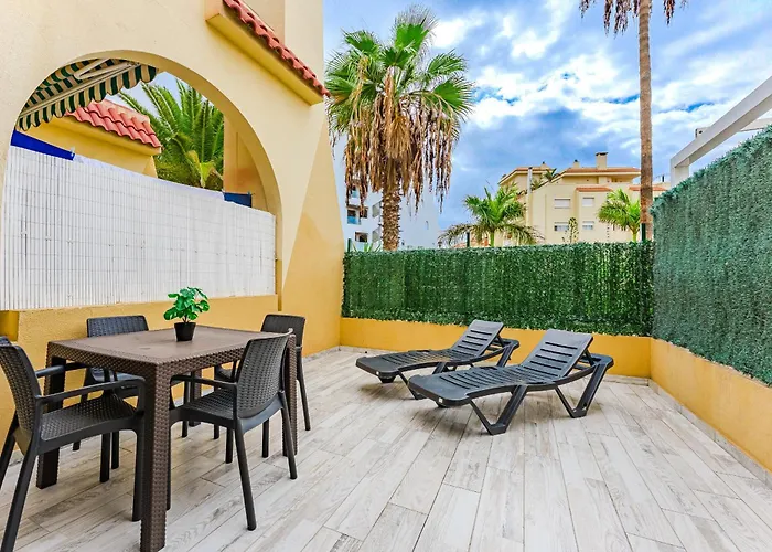 In Mareverde Complex アデヘ