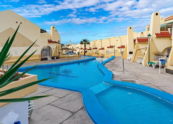 Apartment In Mareverde Complex *