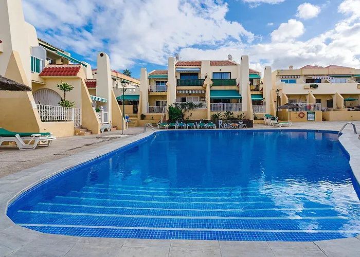 In Mareverde Complex * アデヘ