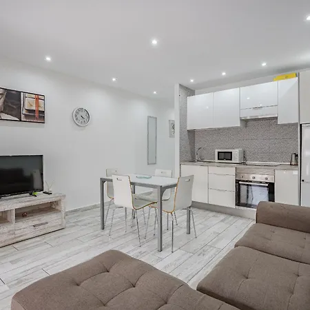 In Mareverde Complex Costa Adeje (Tenerife)