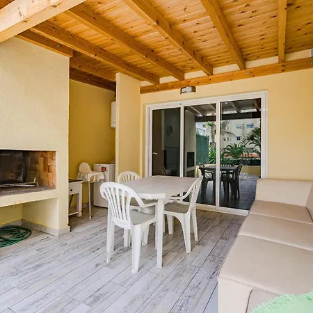 In Mareverde Complex *